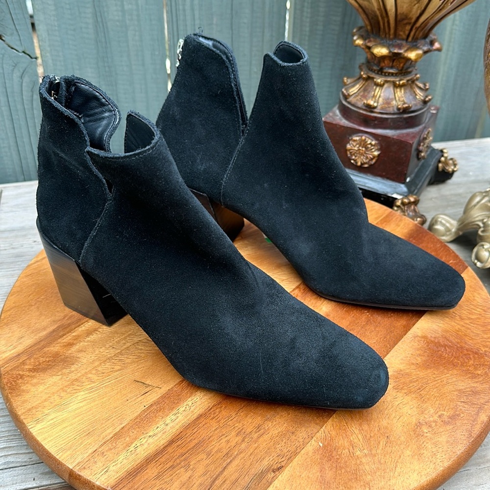 LOOK! NWT Blondo New Stasia Black Suede Waterproof Ankle Boots Booties 10M